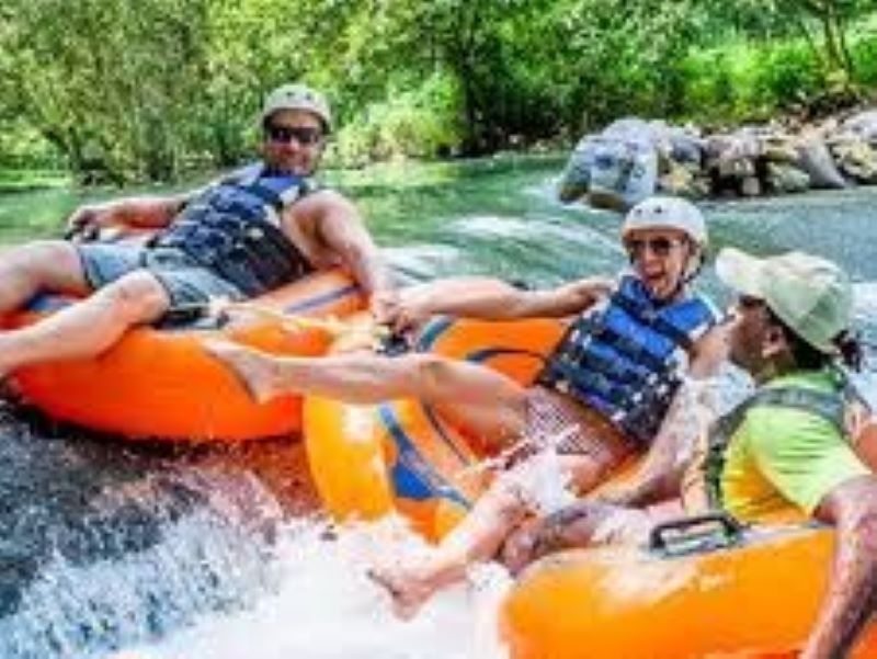 D’Tukad River Club
